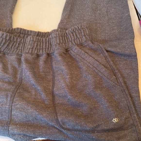 Sweatpants - Picture 3 of 5